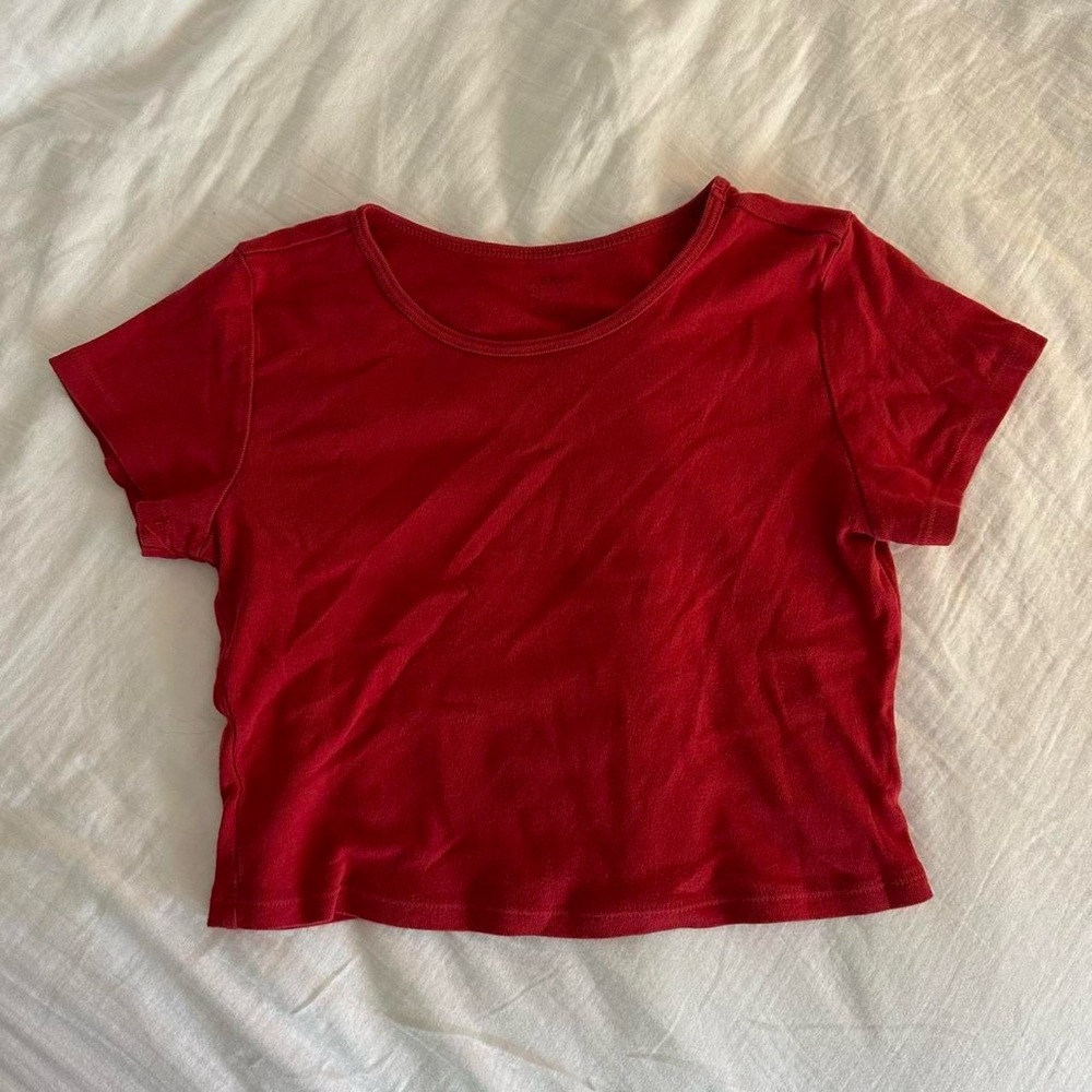Brandy Melville/J. Galt Red cropped baby tee